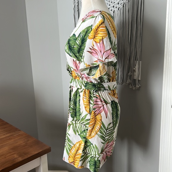 Reoria Tropical Print romper - Picture 3 of 8